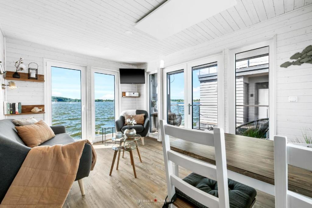 Hausboot Gluecksmomente Mit Dachterrasse In Schleswig Am Ostseefjord Schlei Kültér fotó